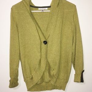 CAbi lightweight sweater